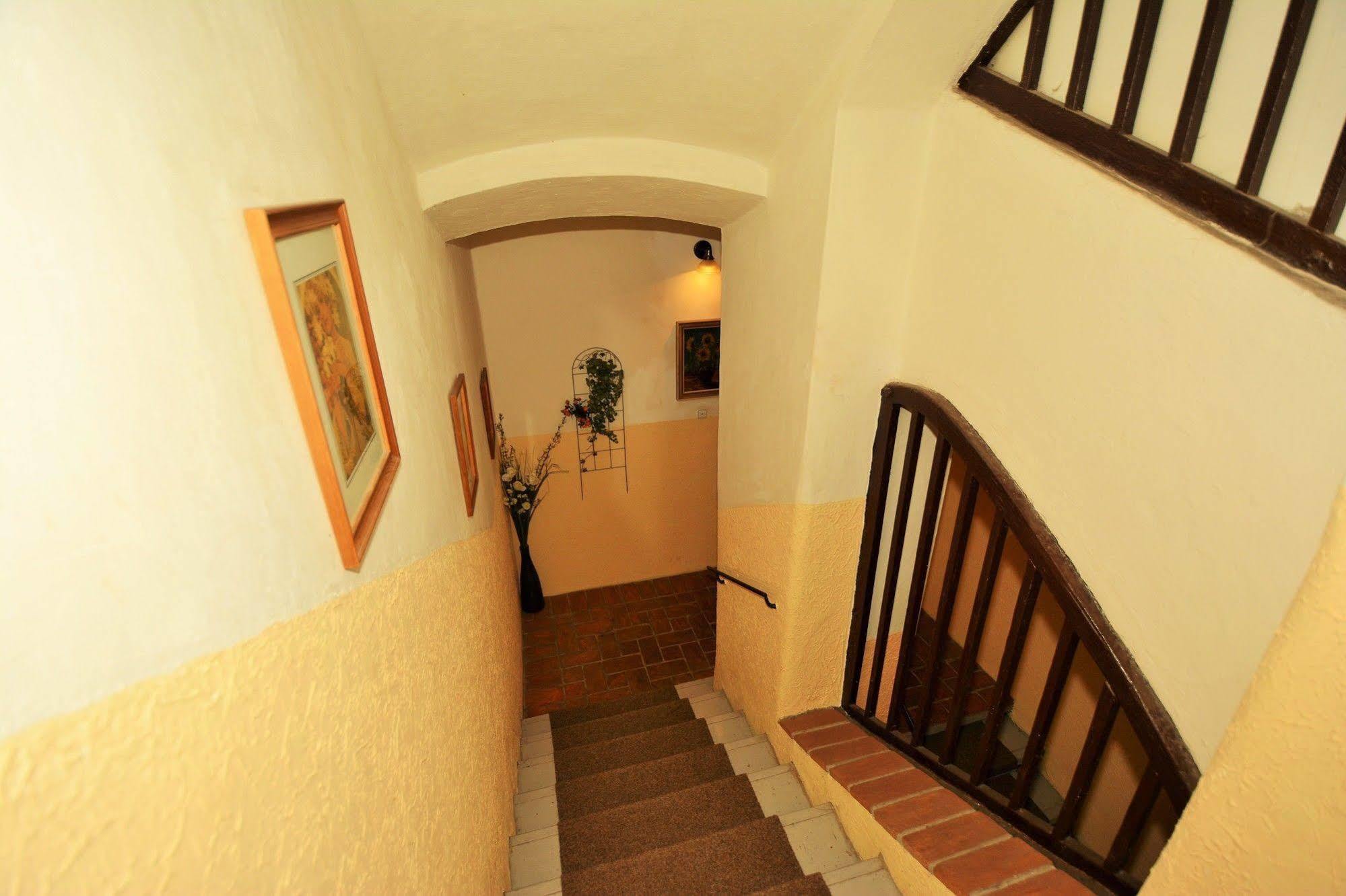 Mila Apartments Prague Luaran gambar